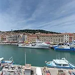 L'orque Bleue Sète