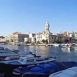 Hotel L'orque Bleue