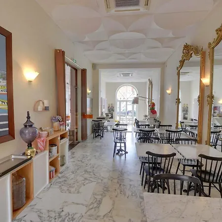 Otel L'orque Bleue 3*