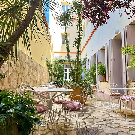 Otel L'orque Bleue Sète