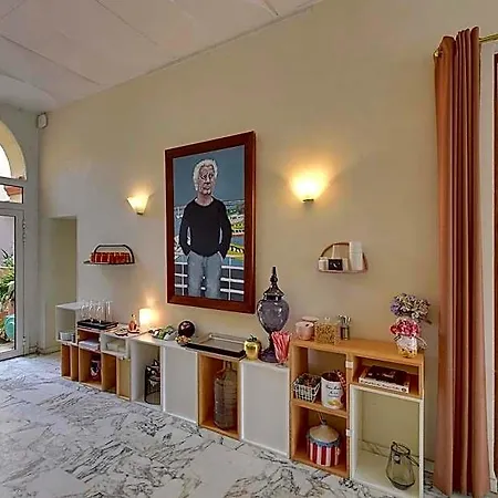 Hotell L'orque Bleue