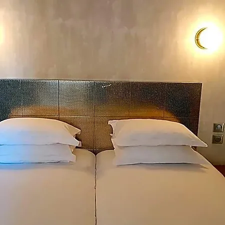 Hotell L'orque Bleue