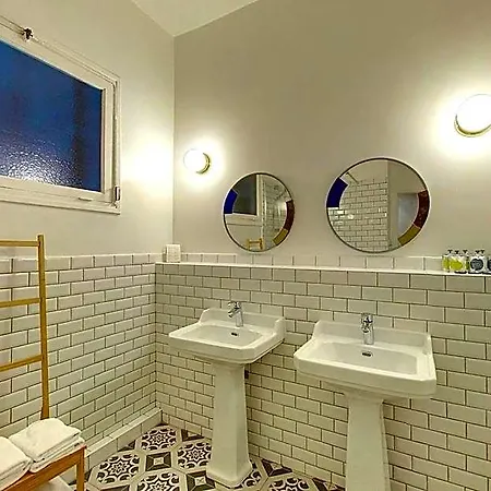Hotell L'orque Bleue