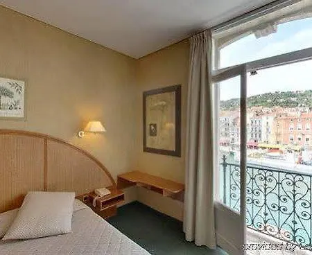 L'orque Bleue Otel 3*