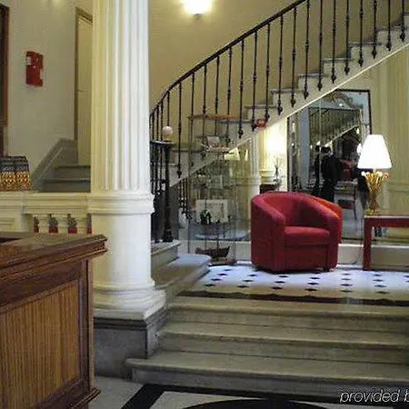 L'orque Bleue Otel 3*