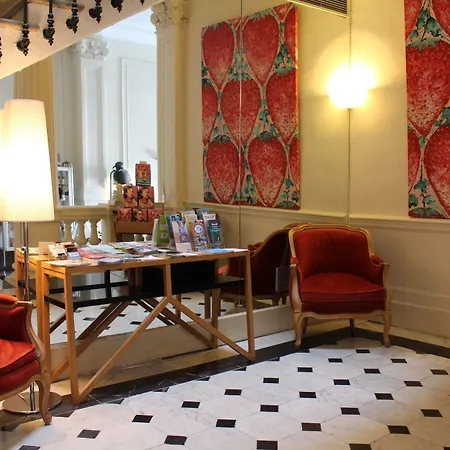 Otel L'orque Bleue 3*