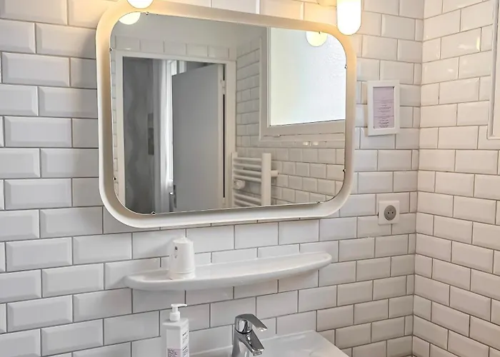 Hotel L'orque Bleue 3*