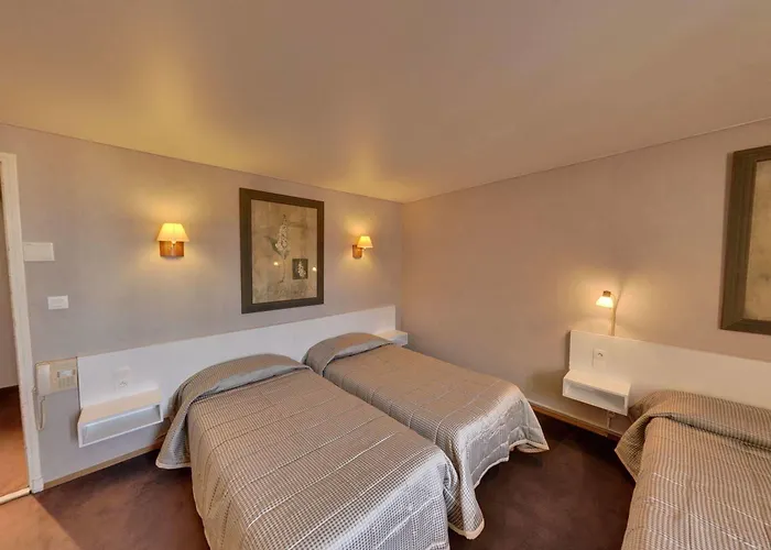 Hotel L'orque Bleue 3*