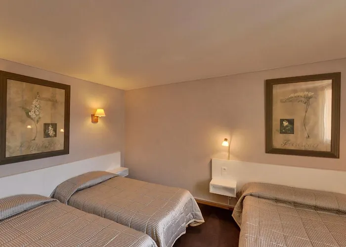 Hotel L'orque Bleue 3*